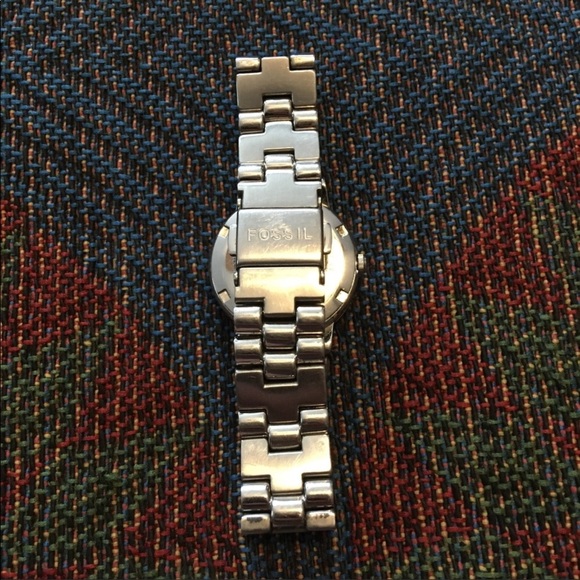 Women’s Fossil Watch - Picture 3 of 3
